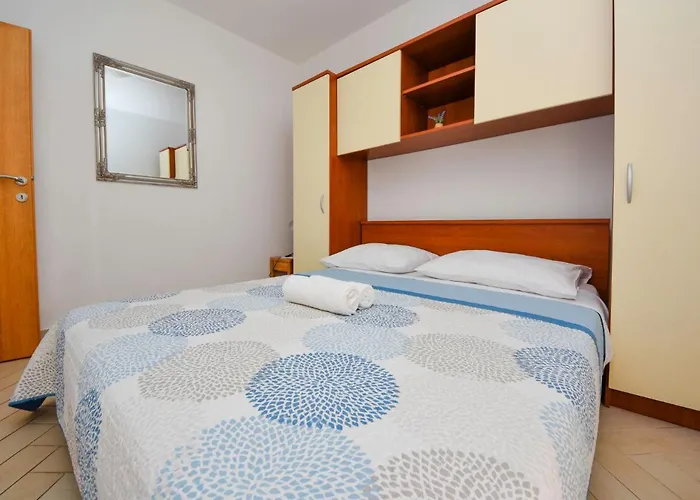 Tanja-1 By Interhome Appartement