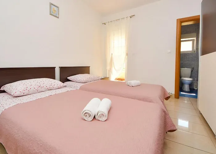 Tanja-1 By Interhome Apartmán