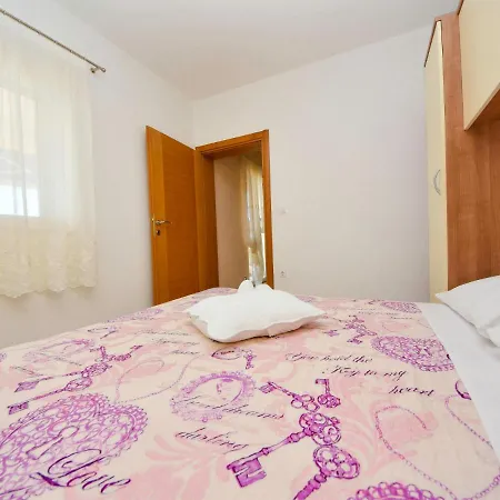 Apartamento Tanja By Interhome Maslenica